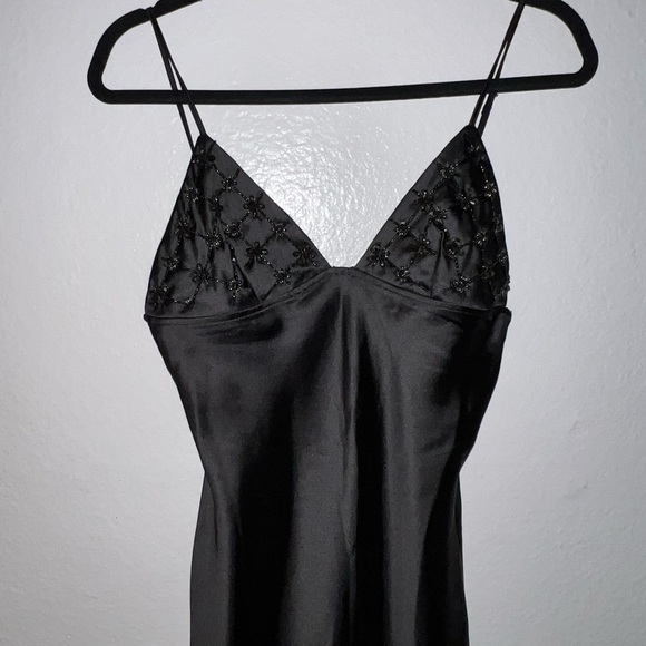 Zara black satin long dress - Picture 4 of 9